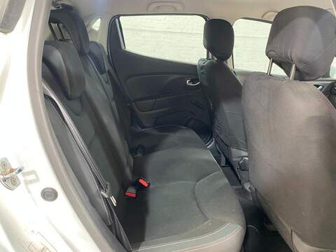 Renault Clio 1.2 16V Dynamique Nav Hatchback 5dr Petrol Manual Euro 6 (75 ps) - U16233