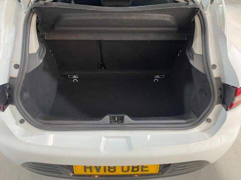 Renault Clio 1.2 16V Dynamique Nav Hatchback 5dr Petrol Manual Euro 6 (75 ps) - U16233