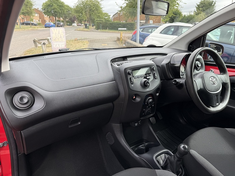 Toyota AYGO VVT-i x - U119