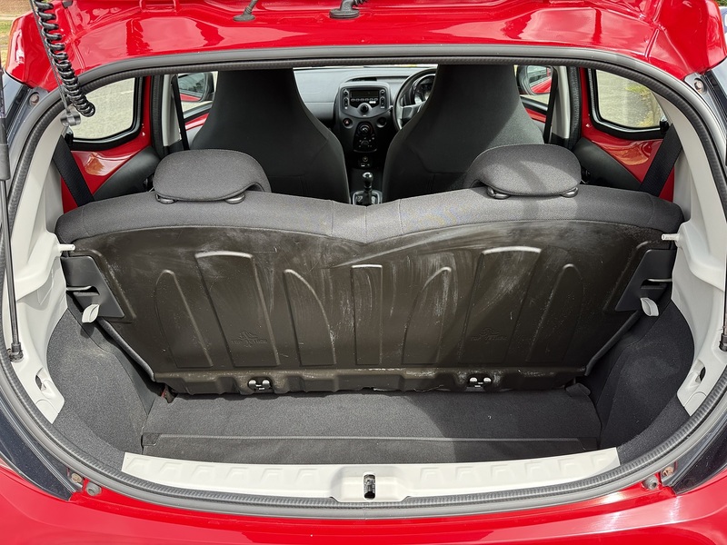 Toyota AYGO VVT-i x - U119