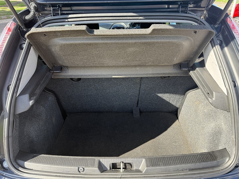 Fiat Punto GBT - U16