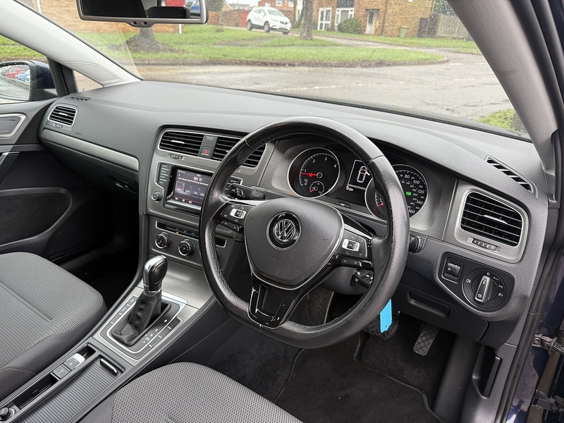 Volkswagen Golf TDI BlueMotion Tech SE - U174