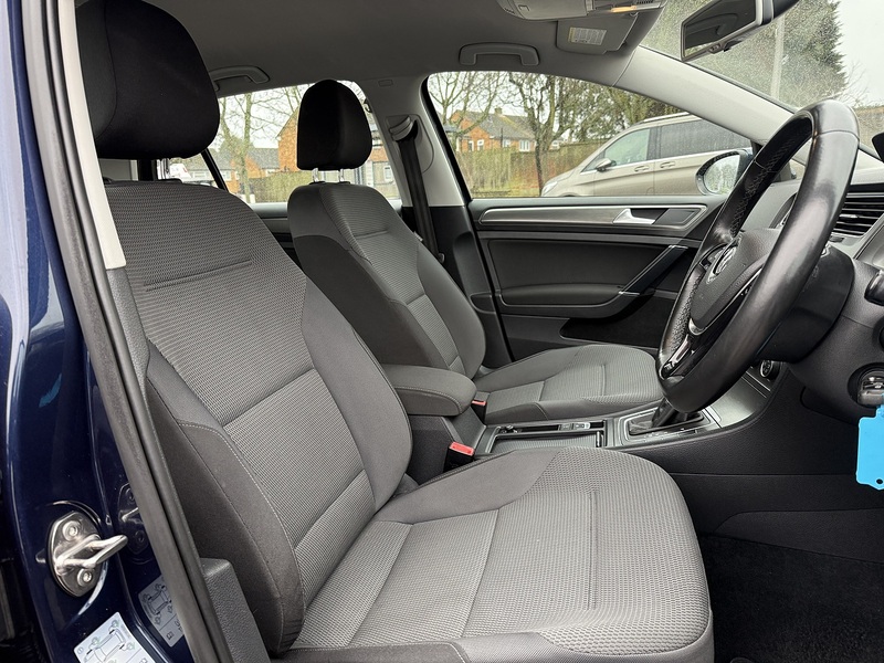 Volkswagen Golf TDI BlueMotion Tech SE - U174