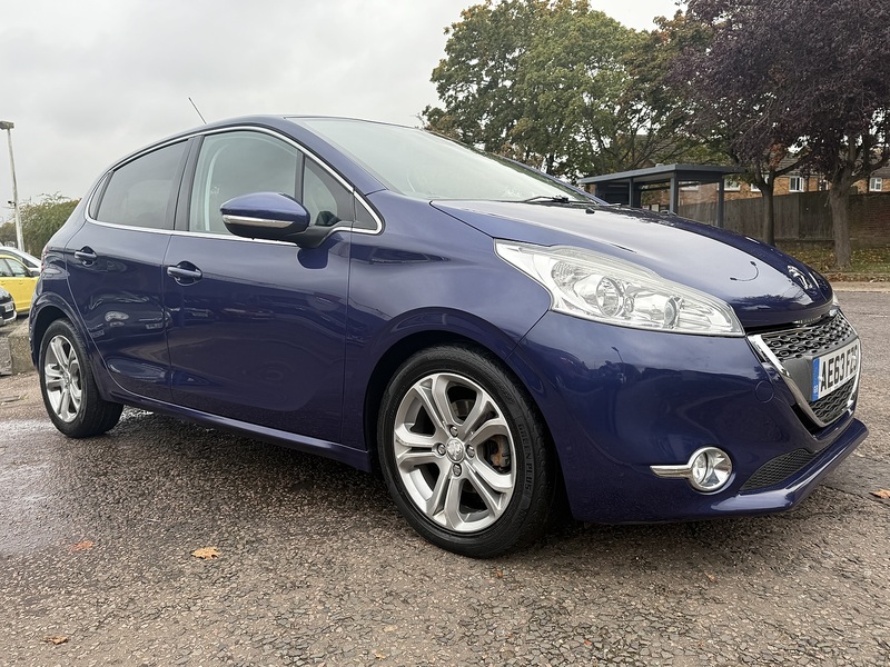 Peugeot 208 e-HDi Allure - U191