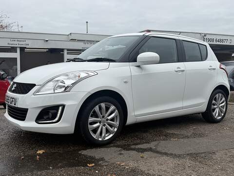 Suzuki Swift 1.0i SE Hatchback 5dr Petrol Manual Euro 6 (a/c) (75 ps)