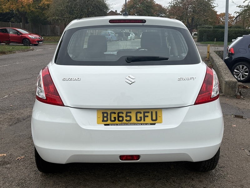 Suzuki Swift SZ3 - U200