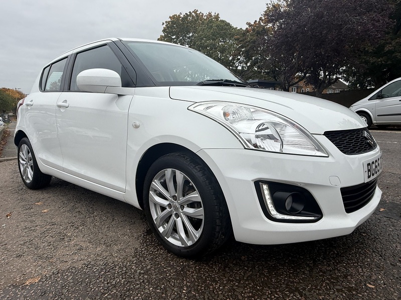 Suzuki Swift SZ3 - U200