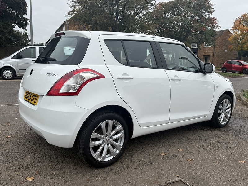 Suzuki Swift SZ3 - U200