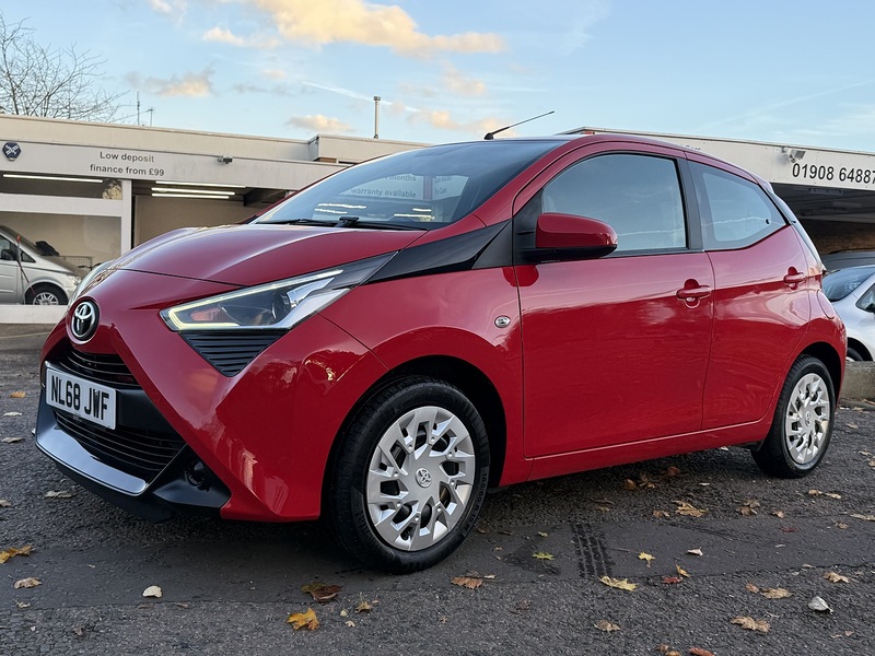 Toyota AYGO VVT-i x-play - U209