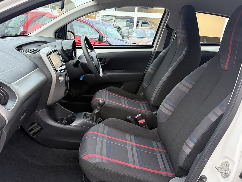 Peugeot 108 Active - U213