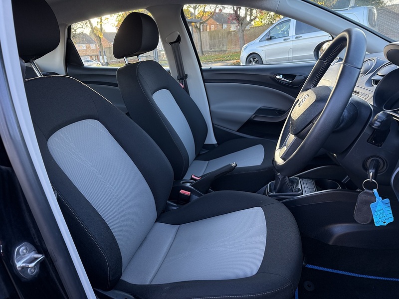 SEAT Ibiza Toca - U215