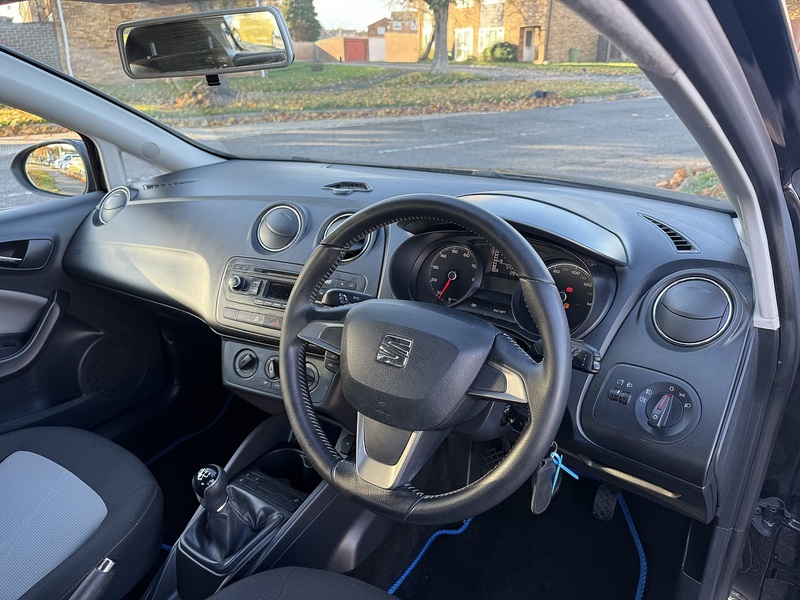 SEAT Ibiza Toca - U215