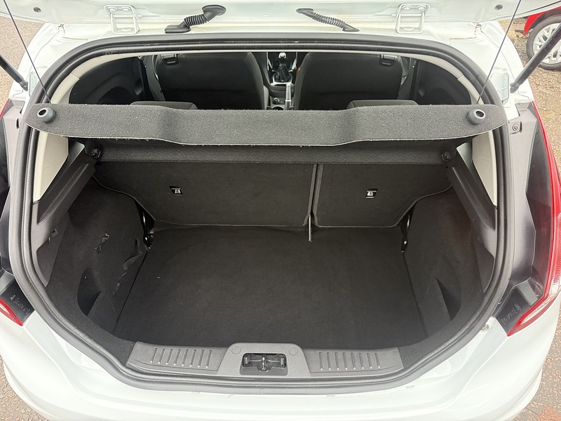 Ford Fiesta Zetec - U226