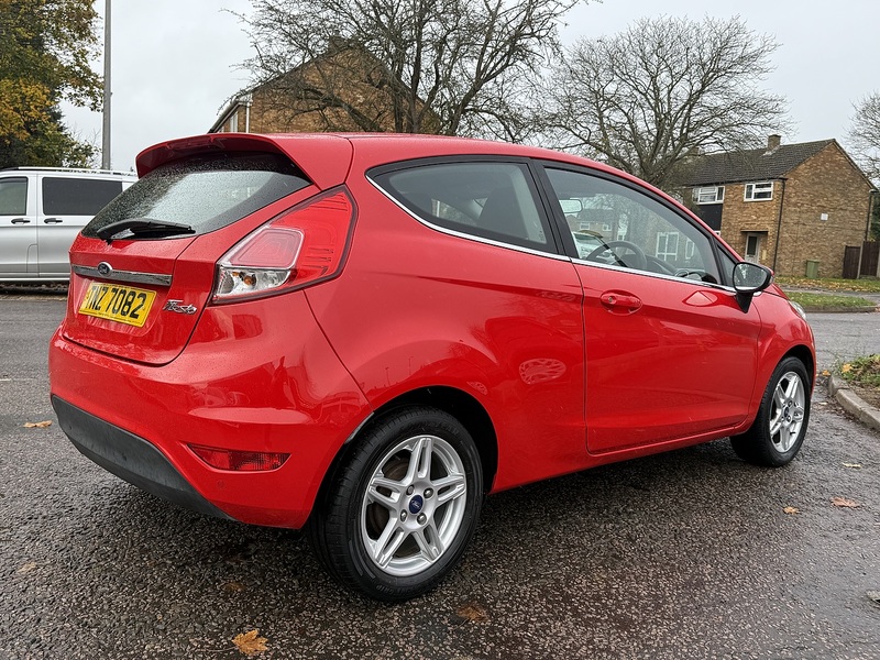 Ford Fiesta Zetec - U227