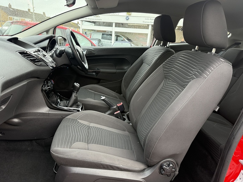 Ford Fiesta Zetec - U227