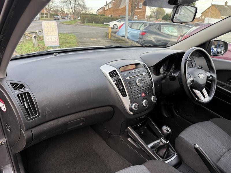 Kia Ceed VR-7 - U229