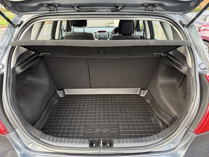 Kia Ceed VR-7 - U229