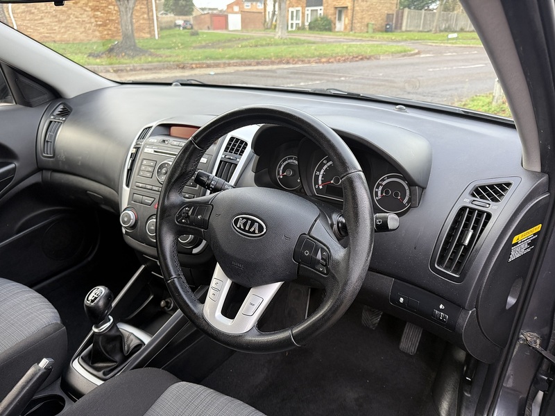 Kia Ceed VR-7 - U229