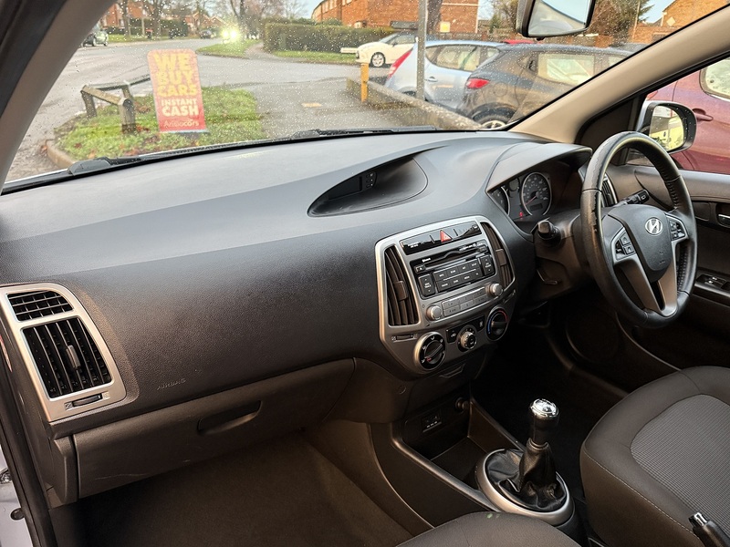 Hyundai i20 Active - U236