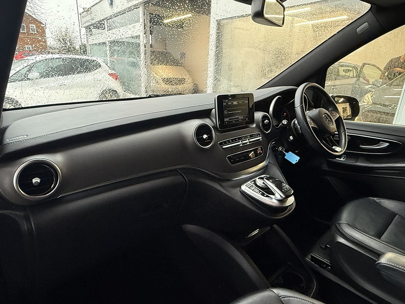 Mercedes-Benz V Class V250d BlueTEC Sport - U247