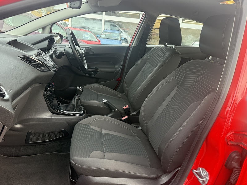 Ford Fiesta Zetec - U254