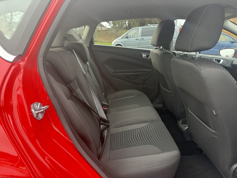 Ford Fiesta Zetec - U254