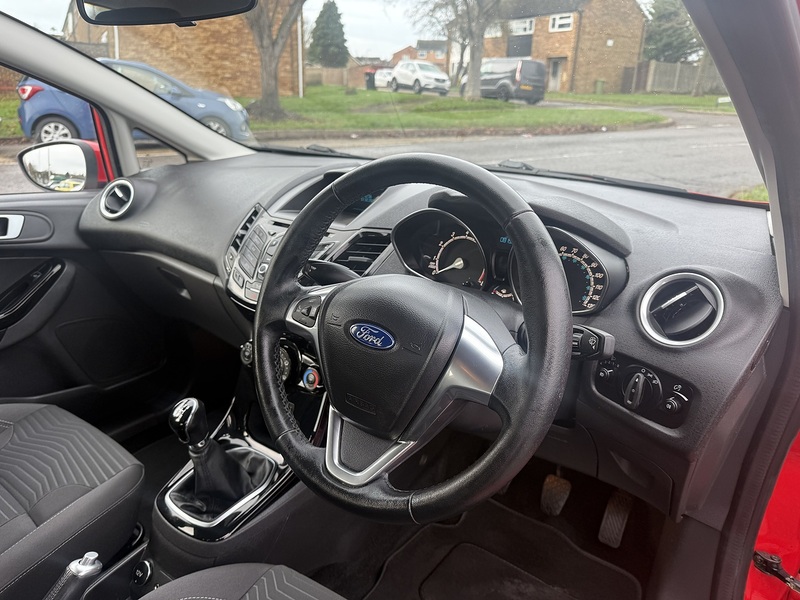 Ford Fiesta Zetec - U254
