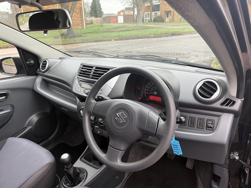 Suzuki Alto SZ3 - U258