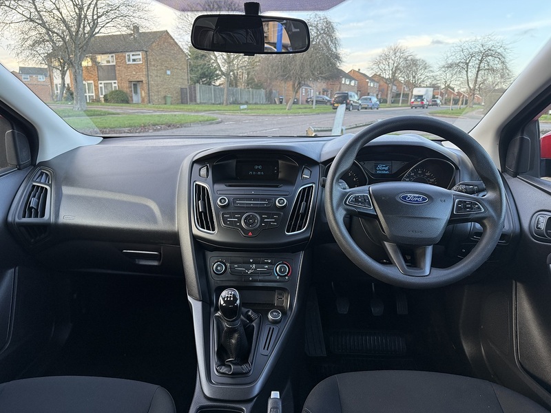 Ford Focus Studio - U269