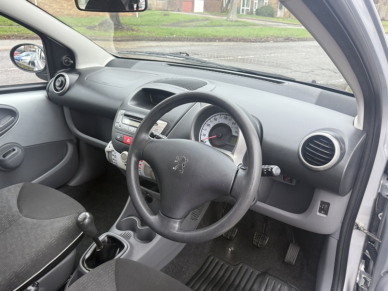 Peugeot 107 Urban - U270