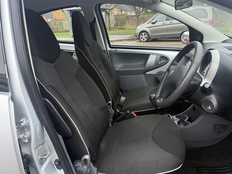 Peugeot 107 Urban - U270