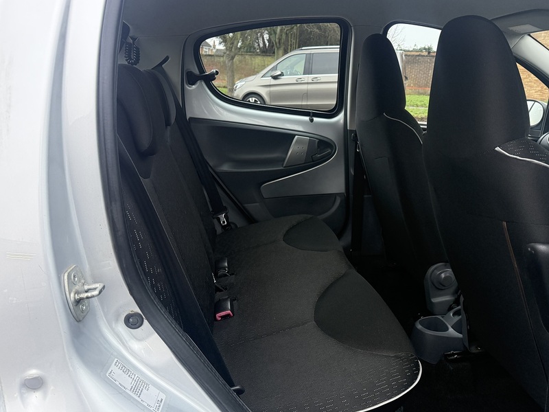 Peugeot 107 Urban - U270