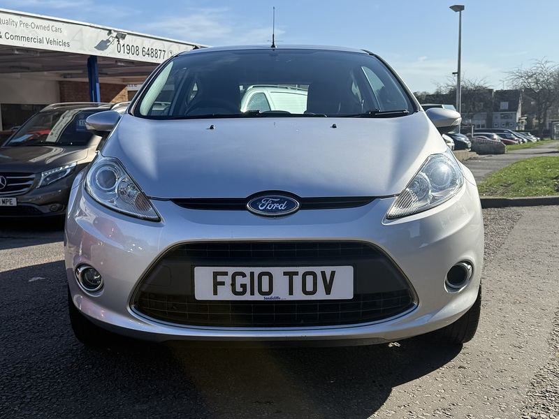 Ford Fiesta Zetec - U290