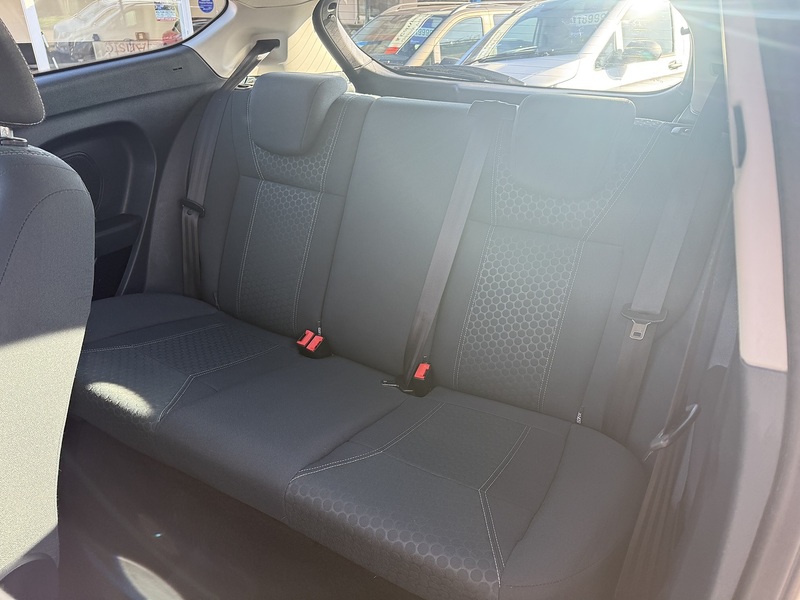 Ford Fiesta Zetec - U290