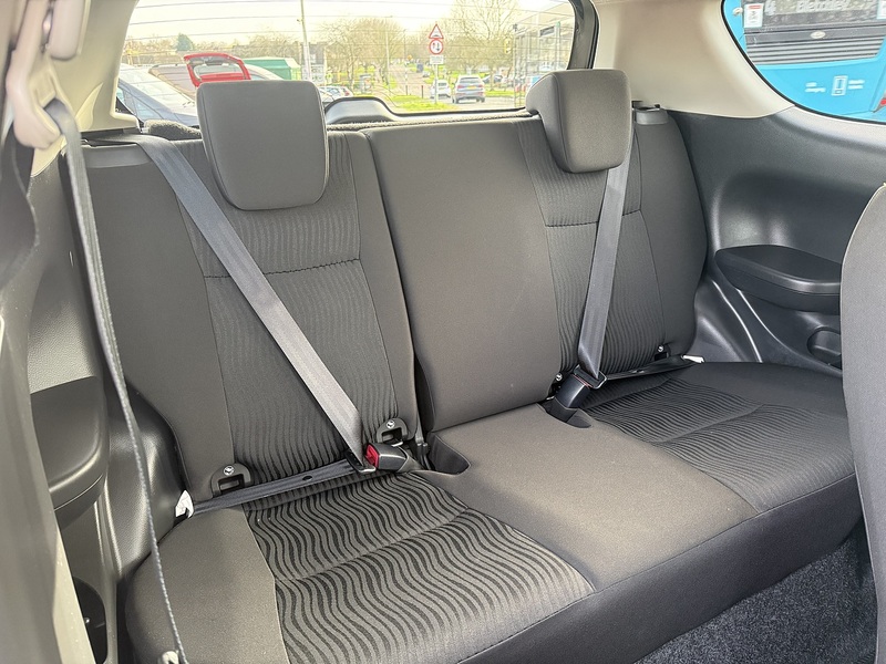 Suzuki Swift SZ4 - U299