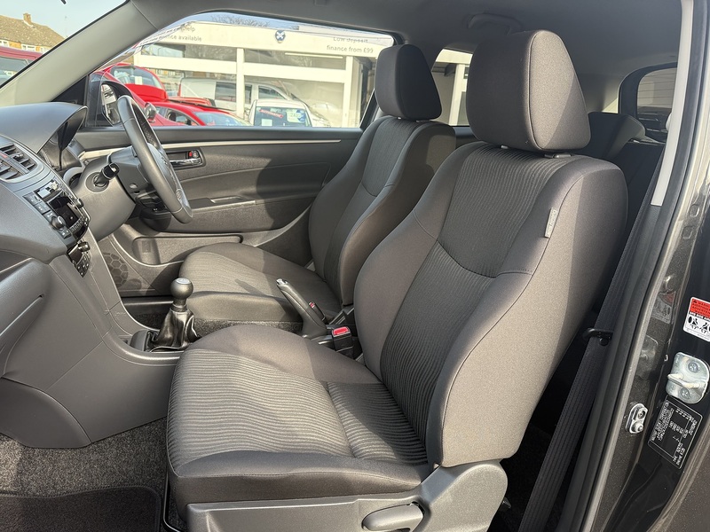 Suzuki Swift SZ4 - U299