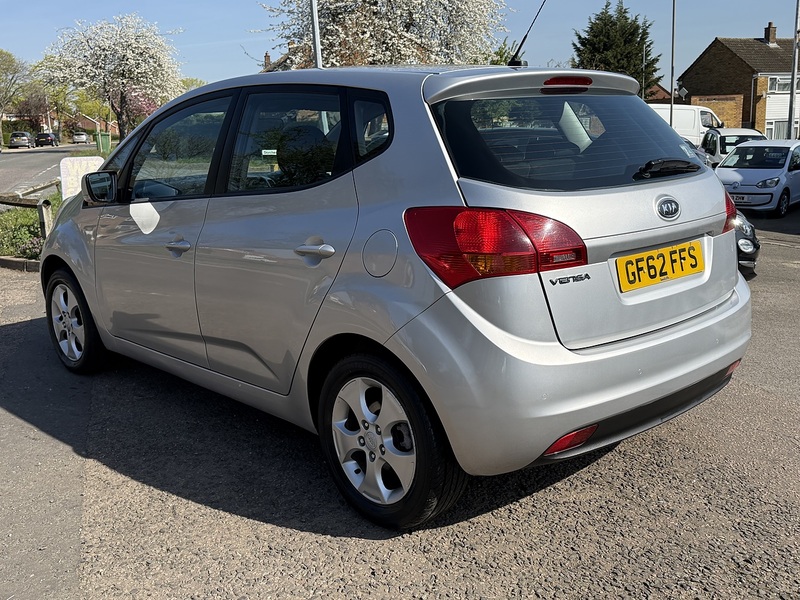 Kia Venga 2 - U308
