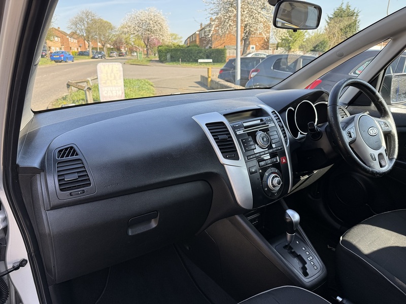 Kia Venga 2 - U308