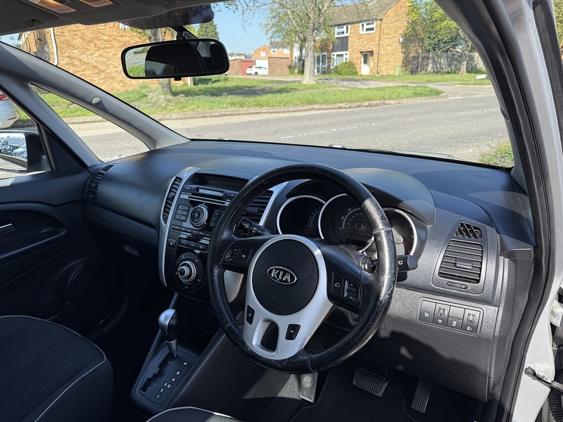 Kia Venga 2 - U308