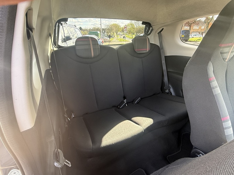Peugeot 108 VTi PureTech Allure - U312