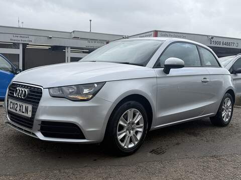 Audi A1 1.6 Acenta SUV 5dr Petrol Manual Euro 5 (117 ps)