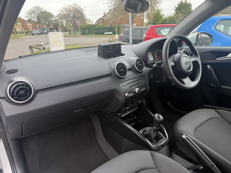Audi A1 TDI SE - U316