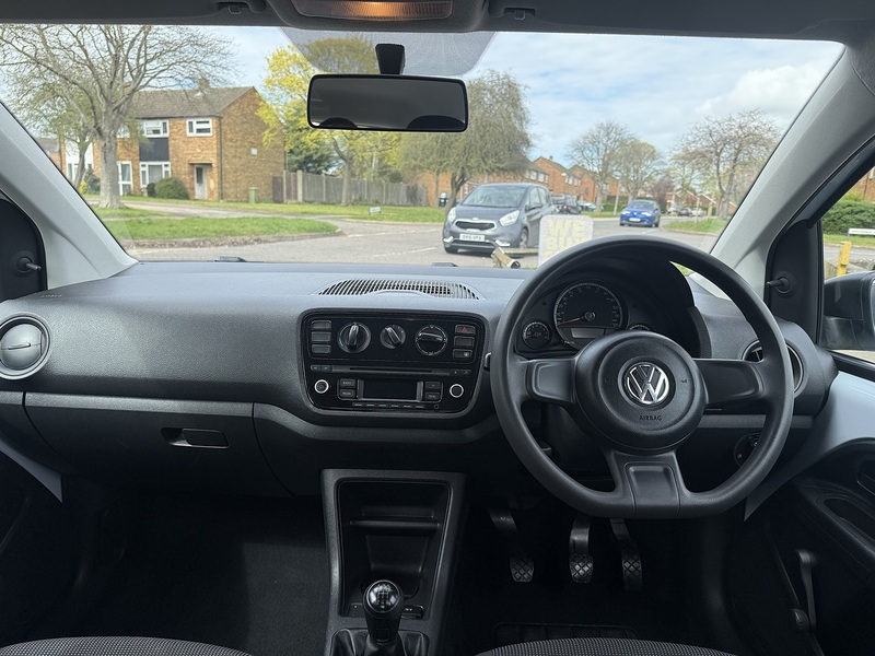 Volkswagen up! Take up! - U320
