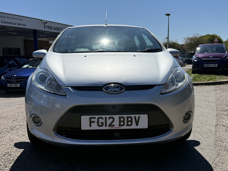 Ford Fiesta Zetec - U325
