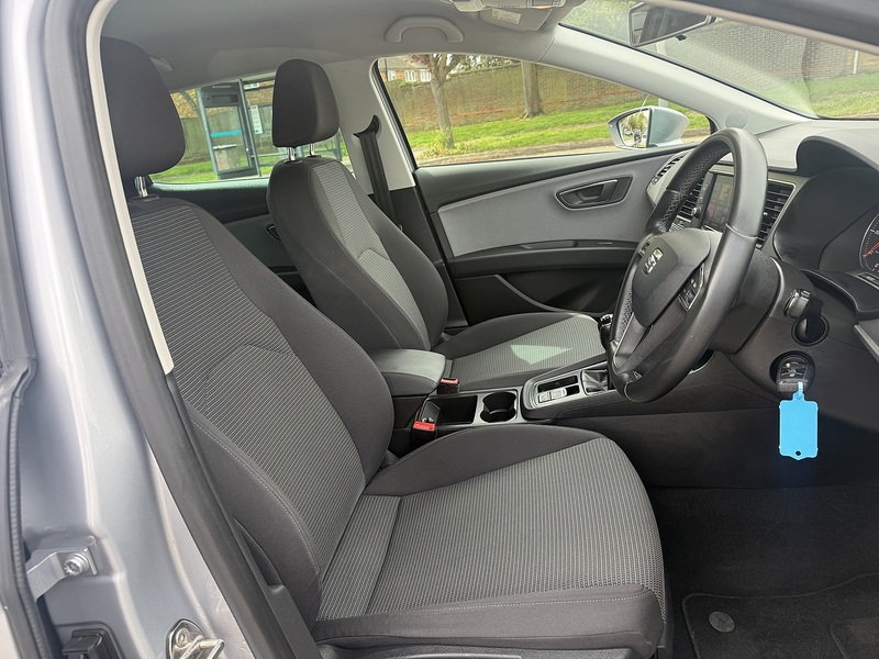 SEAT Leon TDI SE Dynamic - U327