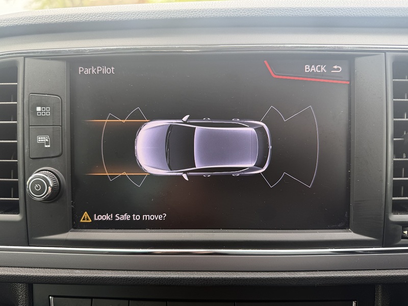 SEAT Leon TDI SE Dynamic - U327