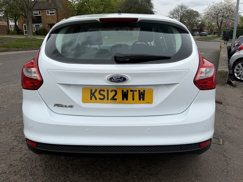 Ford Focus Studio - U328