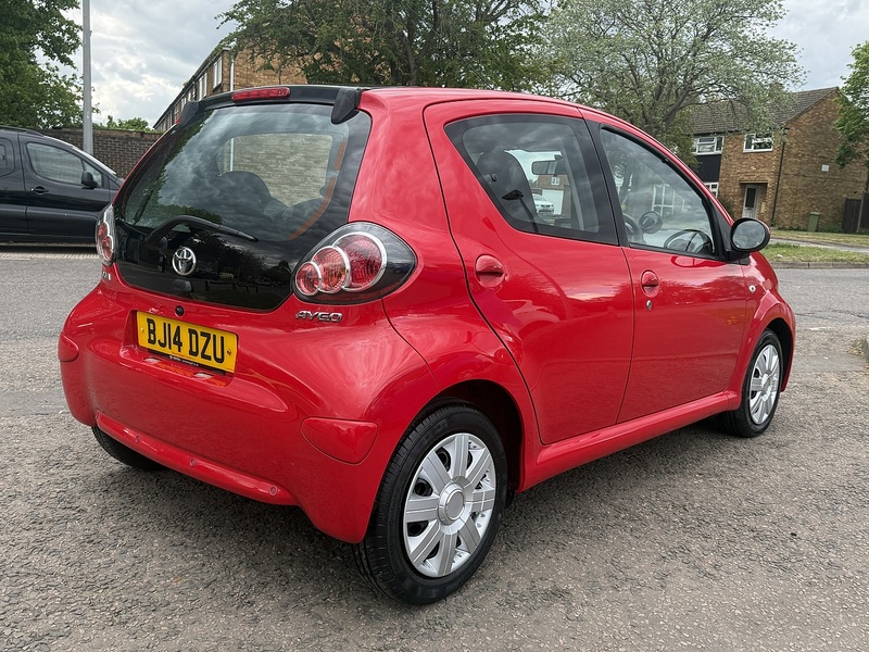 Toyota AYGO VVT-i Move - U329