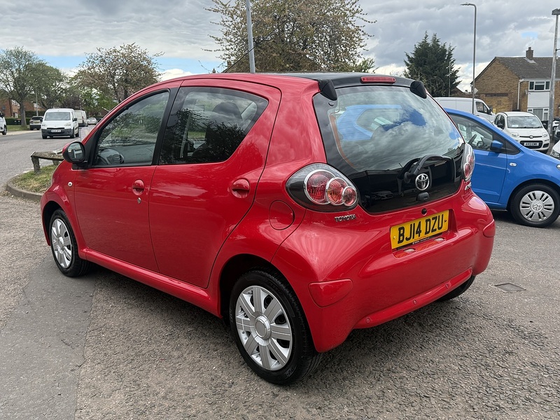 Toyota AYGO VVT-i Move - U329