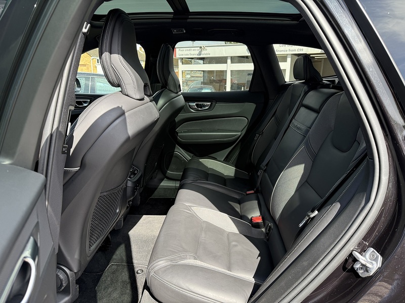 Volvo XC60 D4 R-Design - U345